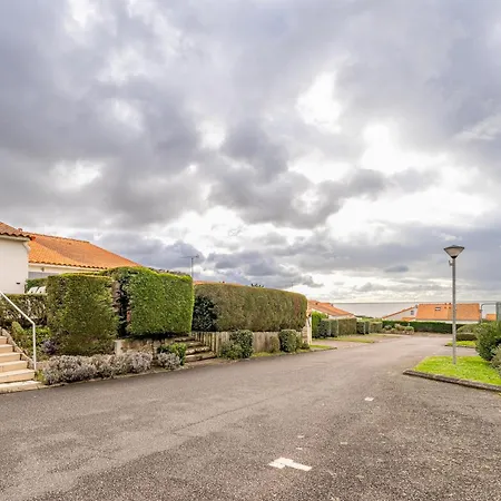 M9110 - Maison Avec Piscine *