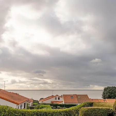 M9110 - Maison Avec Piscine