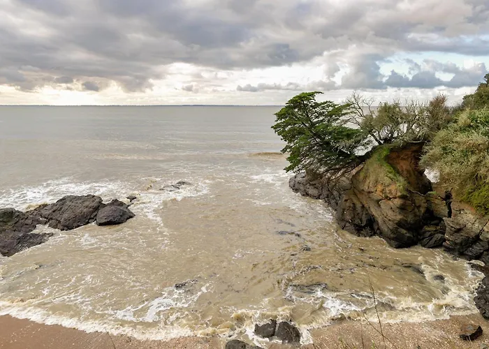 M9110 - Maison Avec Piscine