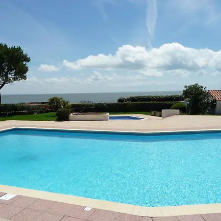 M9110 - Maison Avec Piscine Дом отдыха *