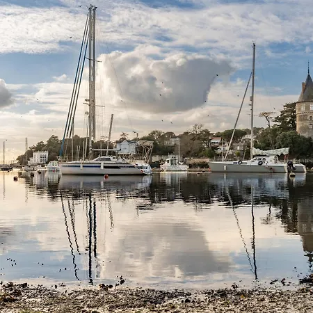 M9110 - Maison Avec Piscine