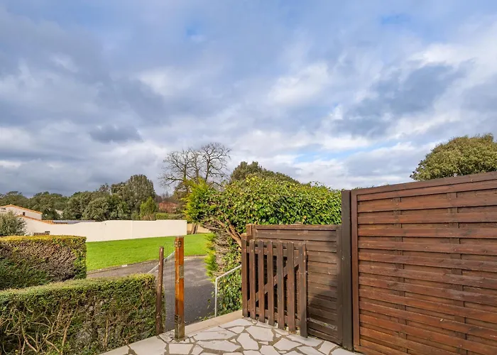 M9110 - Maison Avec Piscine Hébergement de vacances